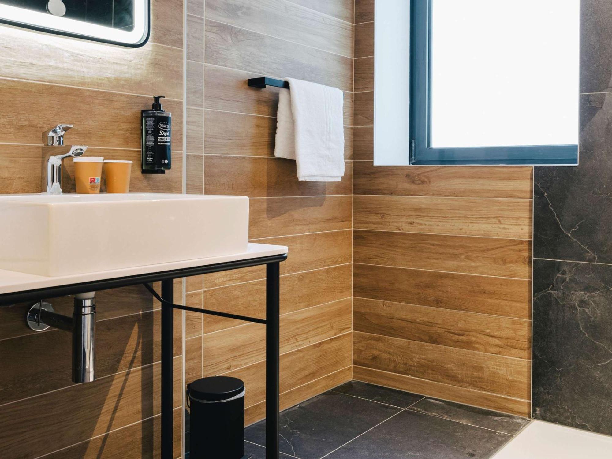 Ibis Centre Rive Droite Pasteur 3*