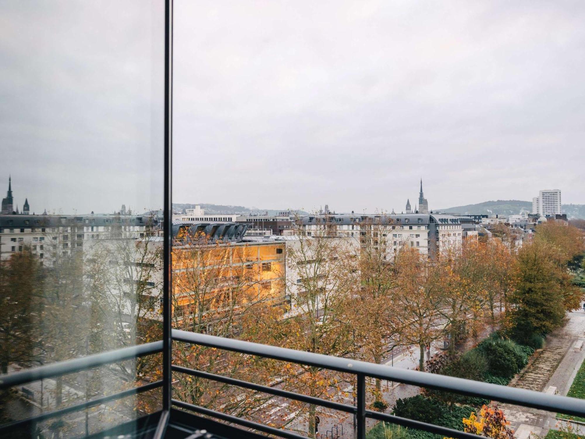 Hotel Ibis Centre Rive Droite Pasteur 3*